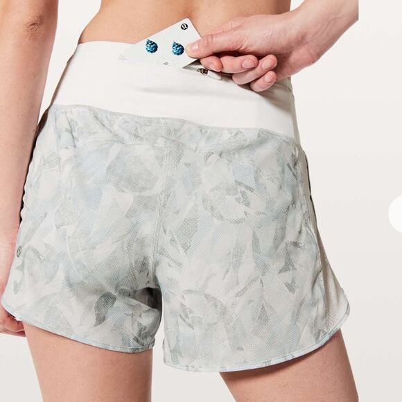Lululemon | Real Quick Short Perforated 3.5" in 
Jasmine White Multi Running 6 - Picture 4 of 12